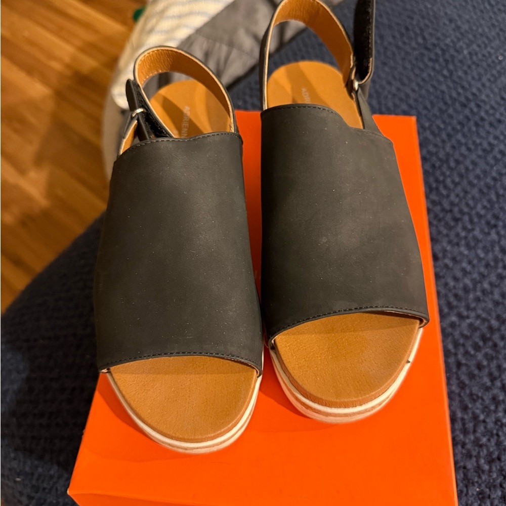 Women's Black Sandals